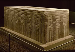 アブローチの石棺（石灰岩）（326925も参照）